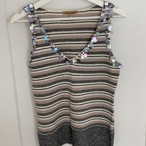 Manoukian Sleeveless Blouze